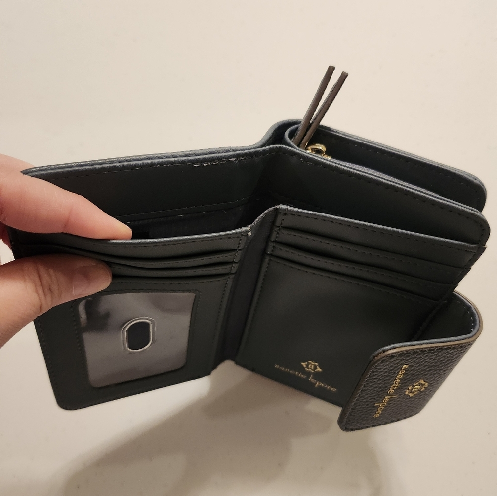 Nanette Lepore NWOT Zip Back Orginizer Wallet Dark Gray - Picture 7 of 9